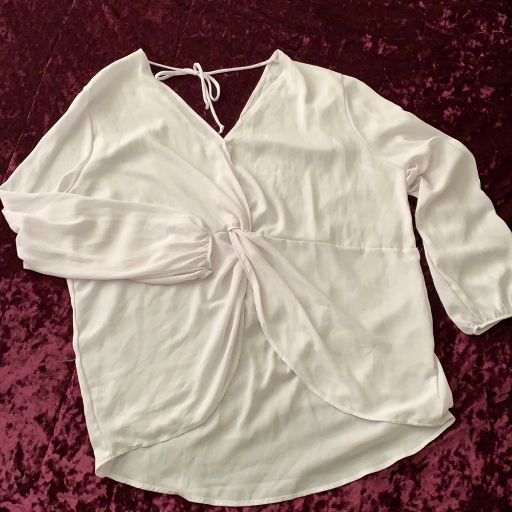 NWOT-Charlotte Russe+ White Top